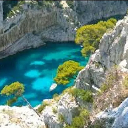 Incredible Near The Sea And Calanque *